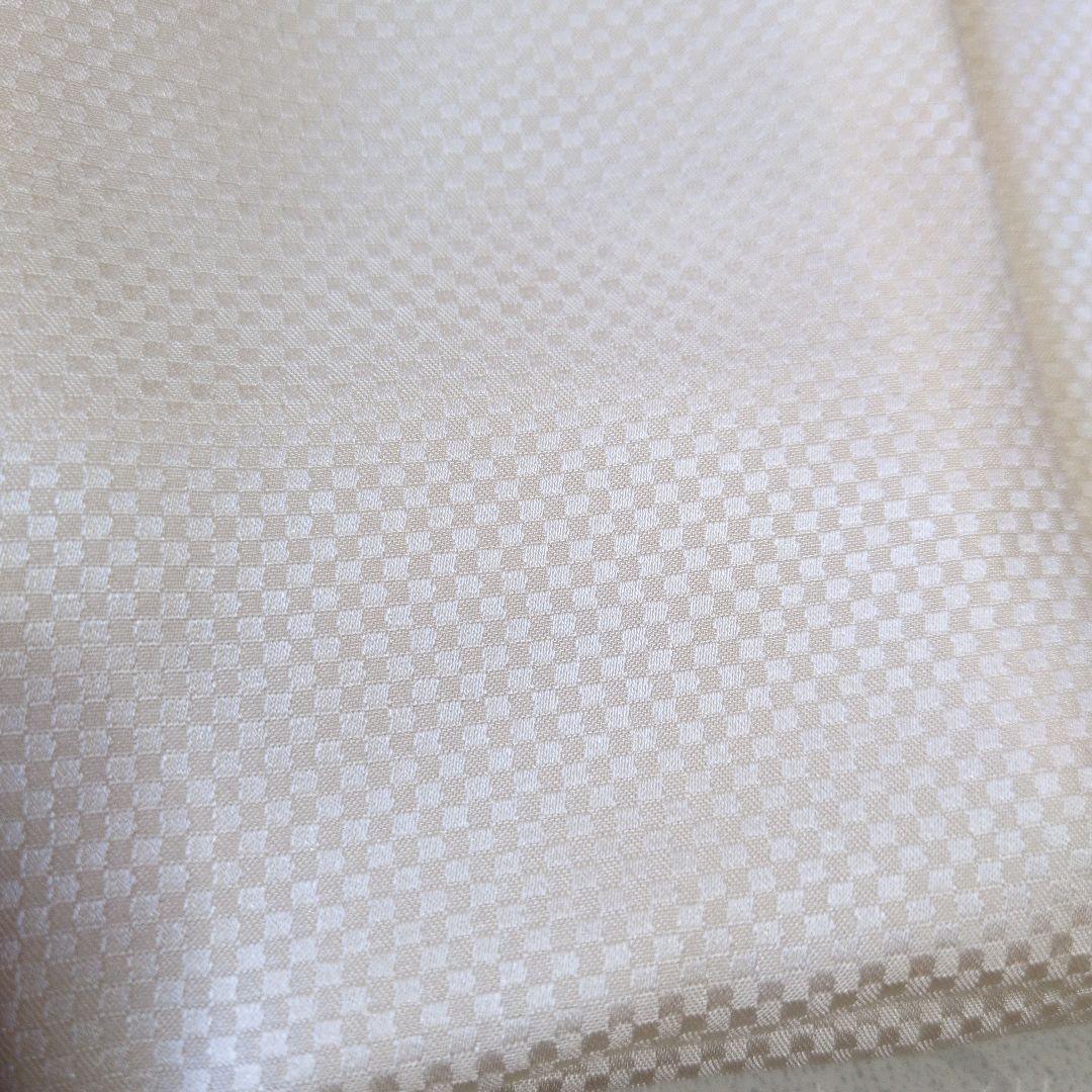 七五三３歳正絹手縫いの被布（中綿無し）オフホワイト（小さな格子柄）