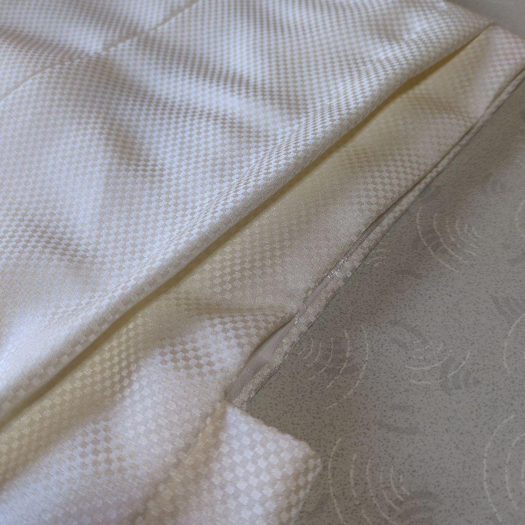 七五三３歳正絹手縫いの被布（中綿無し）オフホワイト（小さな格子柄）