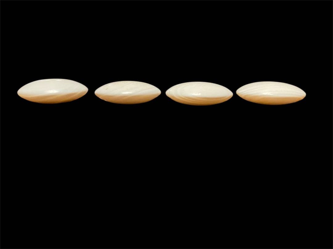 【極厚5.8寸】足付碁盤 新榧 柾目 17.5cm 天然蛤碁石 銘木碁笥セット