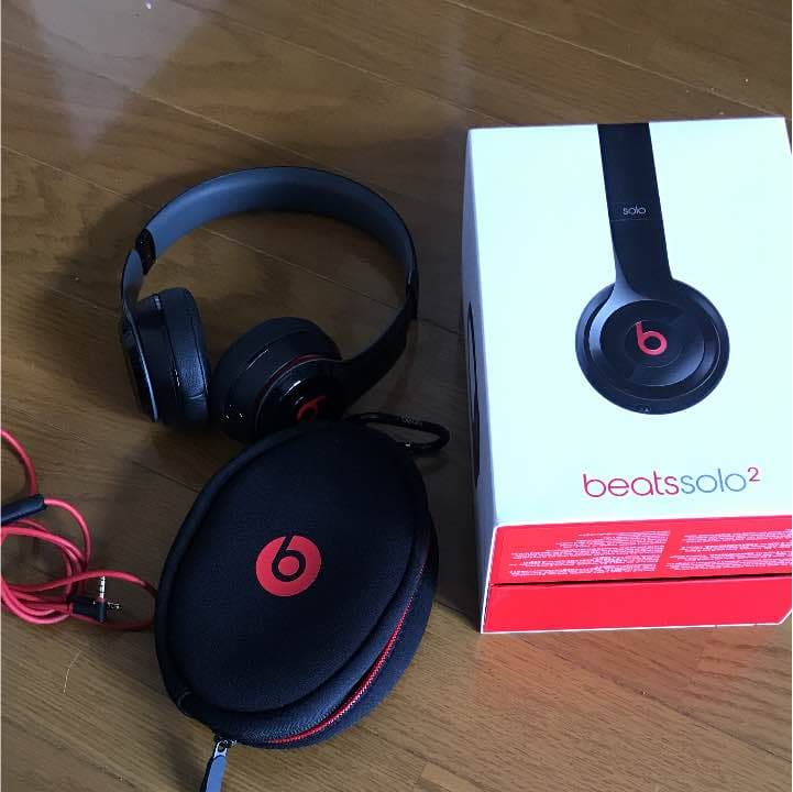 ヘッドホン monster beats Solo2