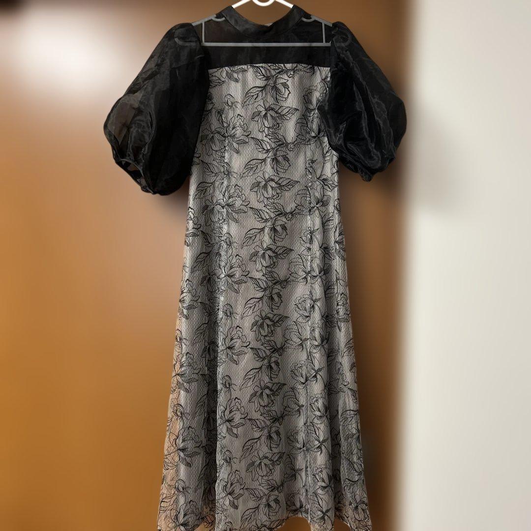 専用⭐︎フラワープリント パフスリーブドレス　petirobe オケージョン