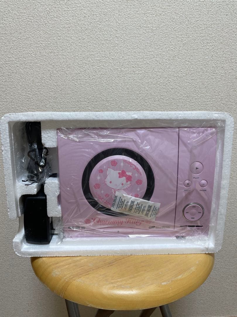 新品未使用　チャーミーキティ　コンパクトDVDプレーヤー　ハローキティ　サンリオ