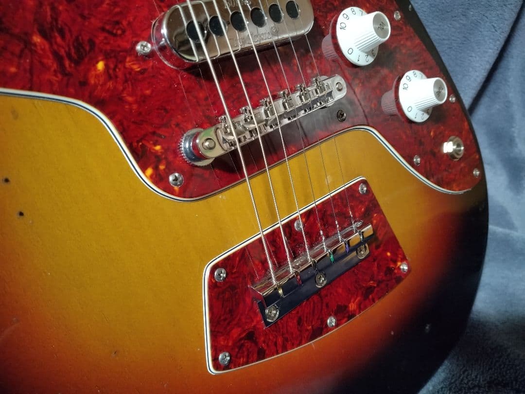 ホ*ラ様 EKO ヴィンテージ　ビザールギター　カスタム品