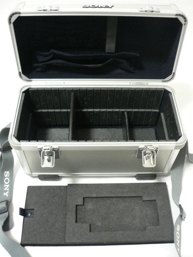 SONY カメラ/ビデオカメラ用アルミケース・鍵付・送料込！