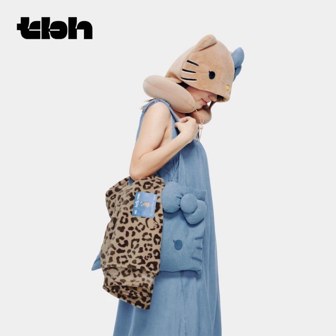 【海外限定・正規品】ハローキテイHello Kitty x TBH ネックピロー
