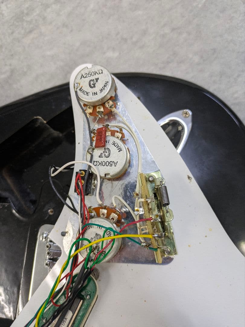 G＆L S-500　premium ストラトキャスター ピックアップ交換済