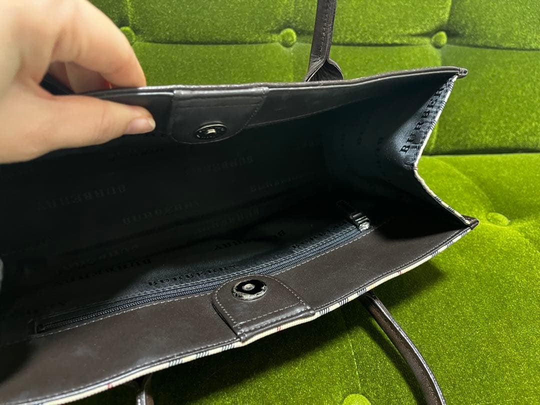 美品 バーバリー　ロゴプレート　ハンドバッグ　スクエア