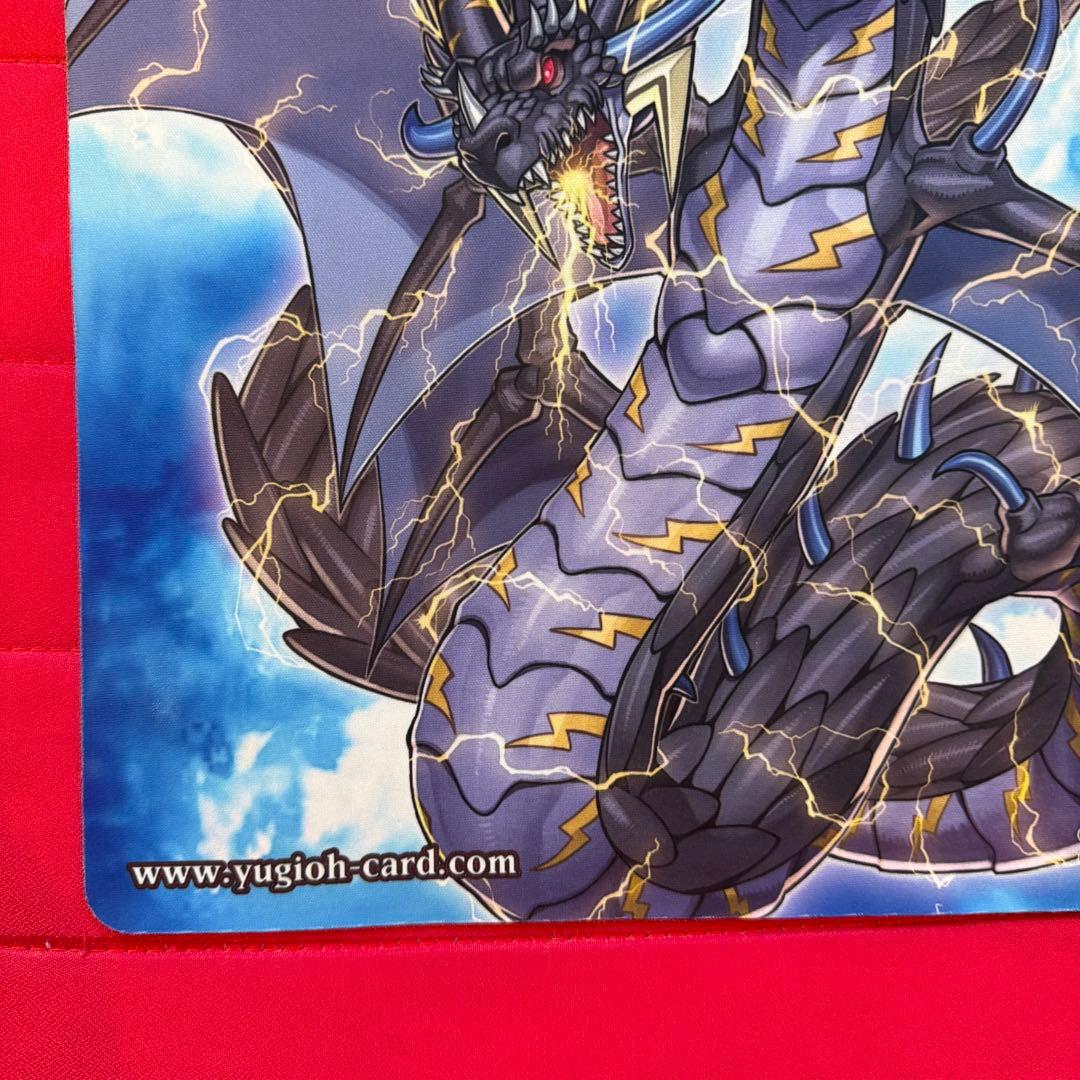 【特価】遊戯王　超雷龍－サンダー・ドラゴン　プレイマット　WCQ 2019
