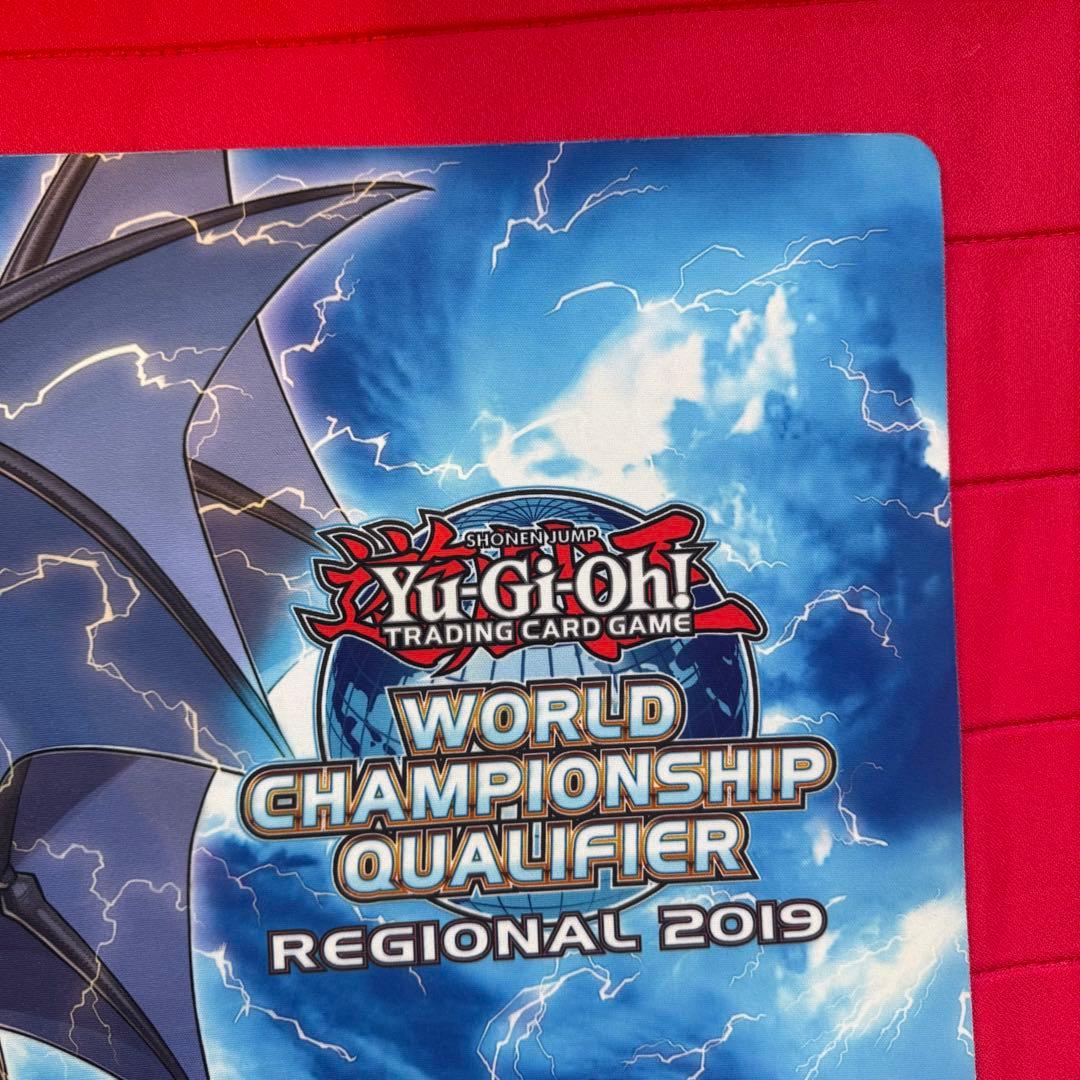 【特価】遊戯王　超雷龍－サンダー・ドラゴン　プレイマット　WCQ 2019