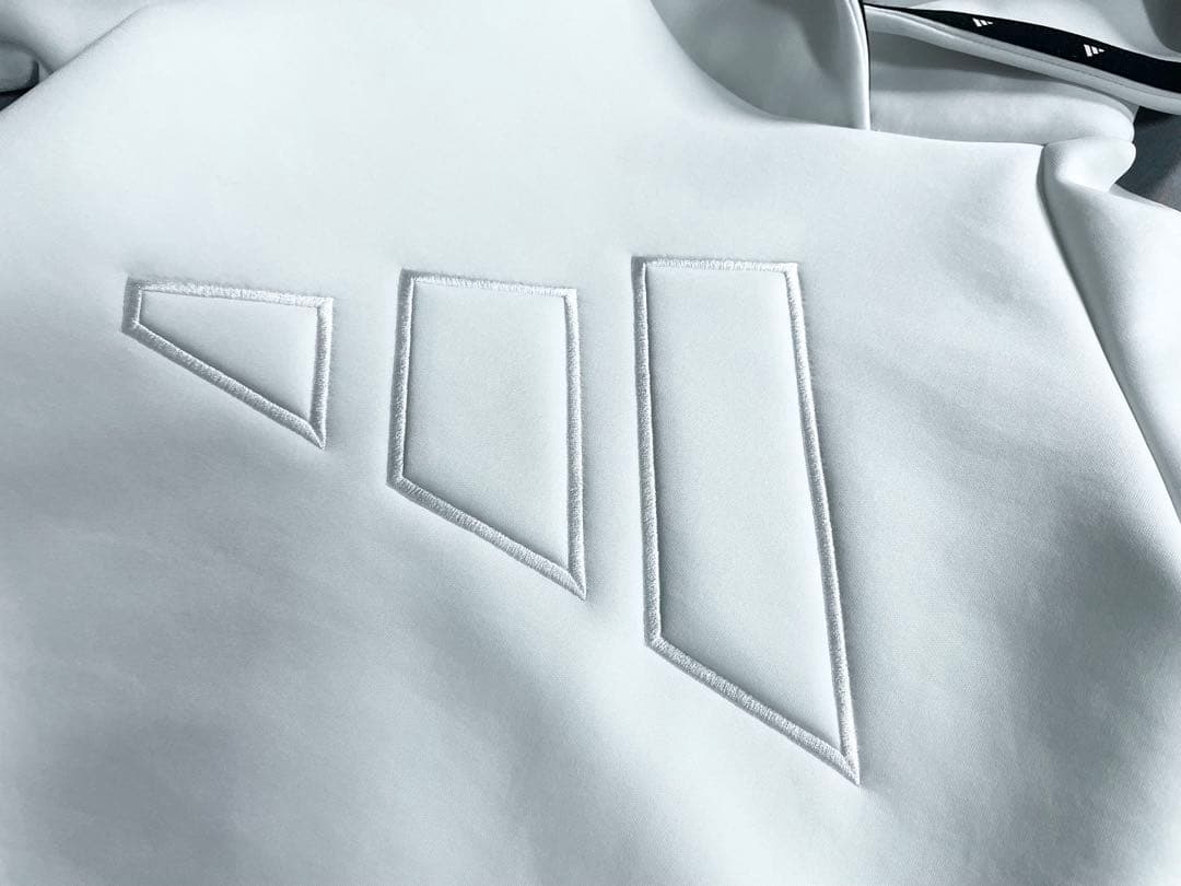 アディダス ダンボールニット ホワイト セットアップ XS