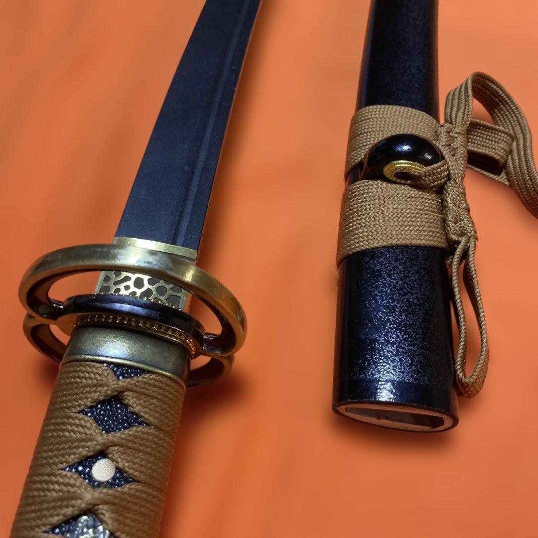 高級軽量模造刀 茶柄 海鼠透し金鍔 飾り栗形黒梨地鞘