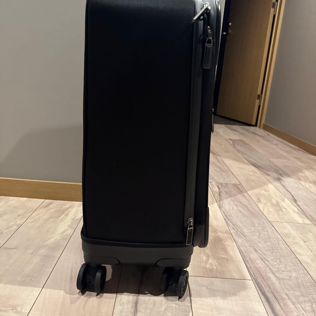 TITLEIST キャリーケース