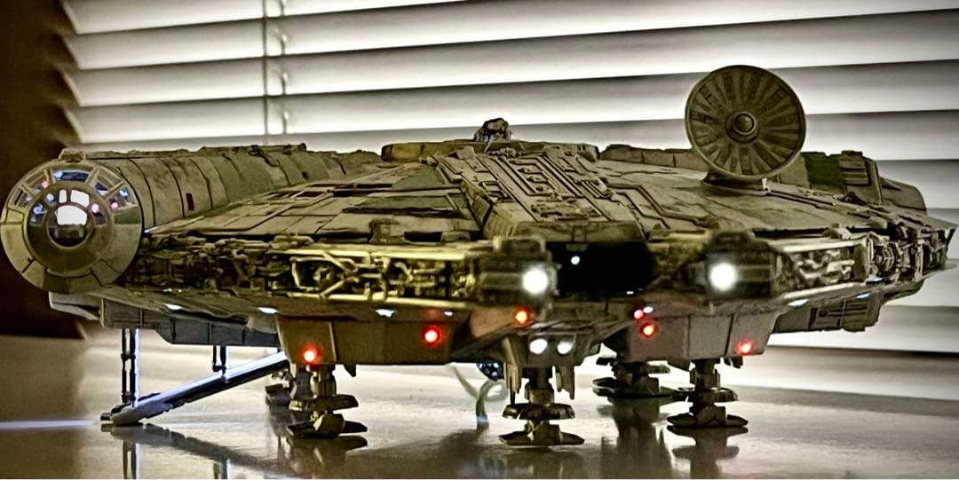 完成　N.Y.さま専用　バンダイ　ミレニアムファルコン　プラモデル