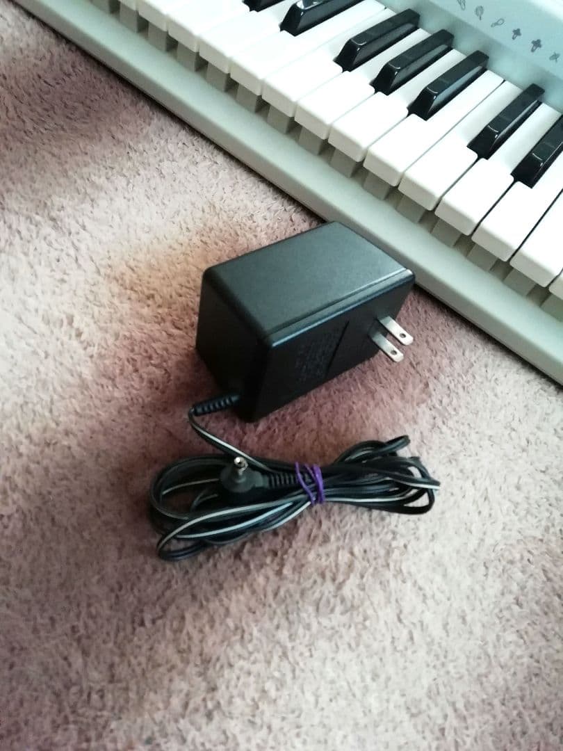 CASIO 電子ピアノ スタンド付 動作確認済 LK−201tv