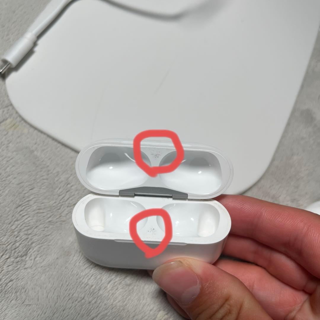 AirPods Pro 第2世代　本体と左耳のみ