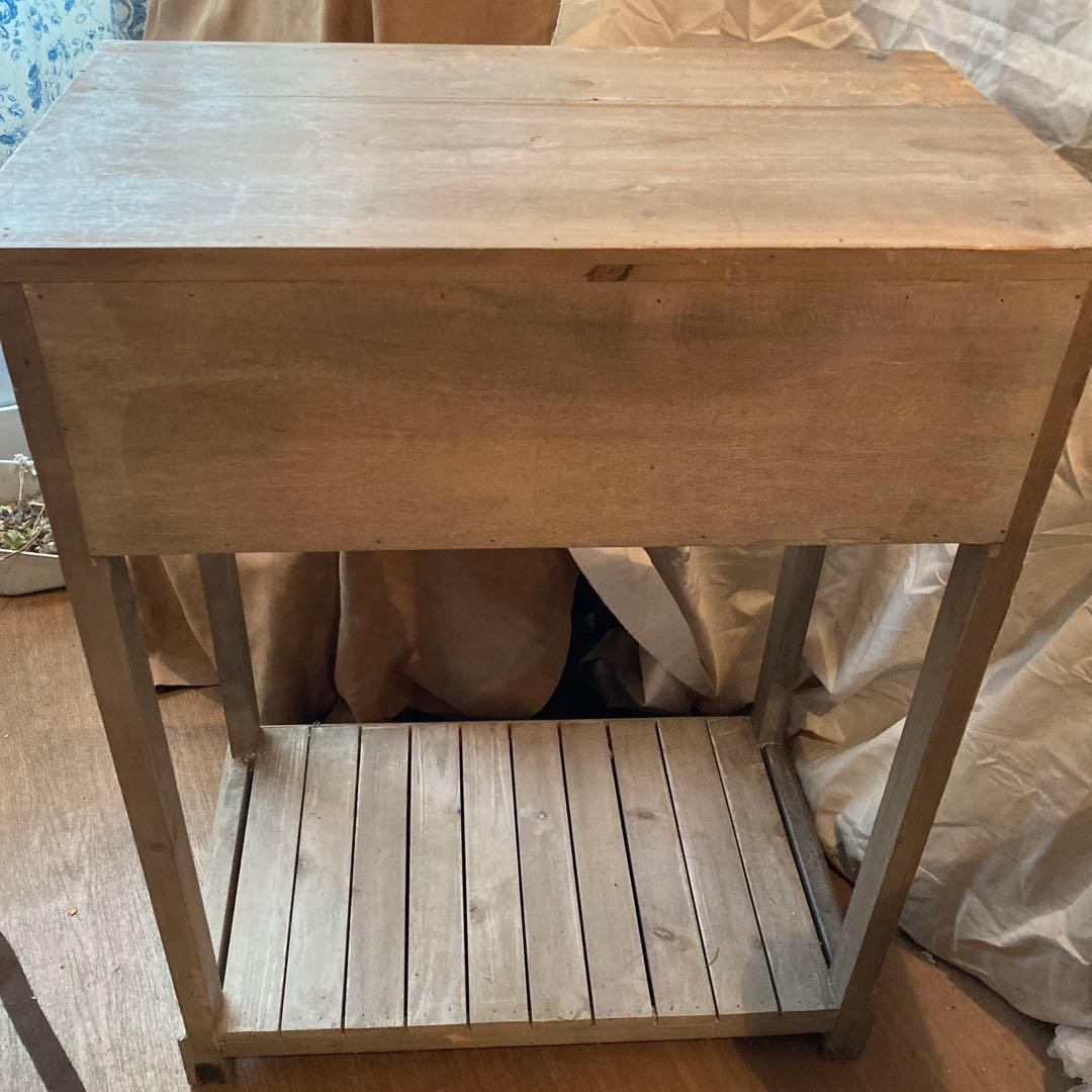 すみさん商品 アンティークテイスト　デスク　送料込み