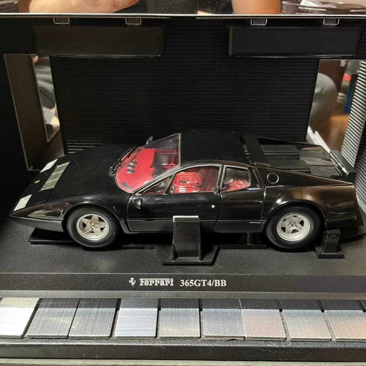 絶版未展示品　京商 1/18フェラーリ 365GT4 /BB ブラック