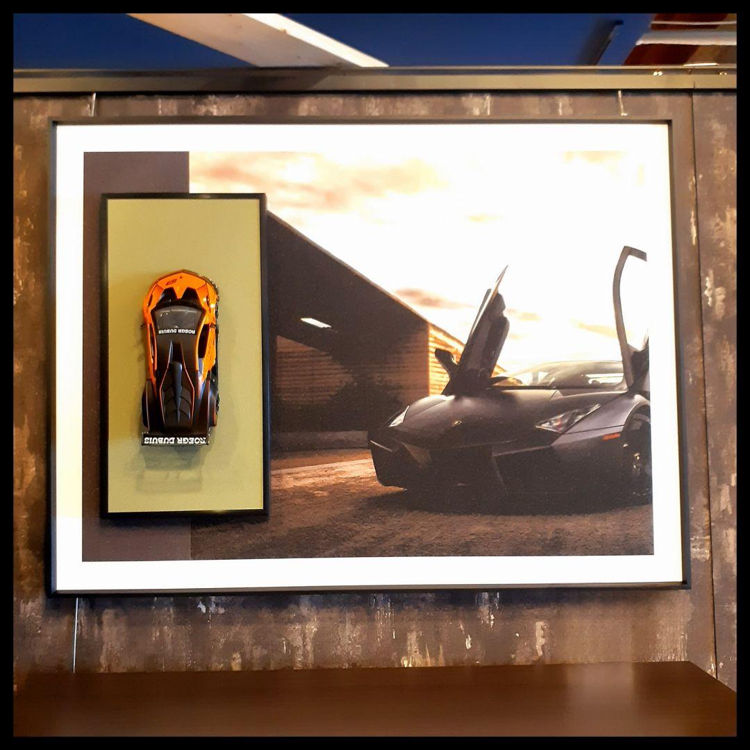 希少　生産少　輸入雑貨　ランボルギーニ　フィギア付　特殊アートパネル　黒縁