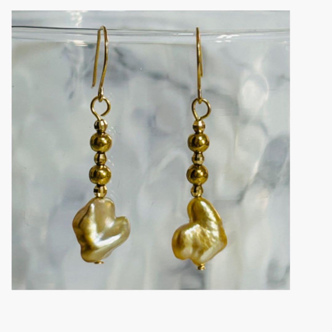 (M0119-6)K18YG南洋白蝶ゴールデンケシパールアメリカンピアス