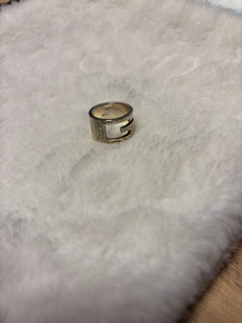 GUCCIシルバーリング