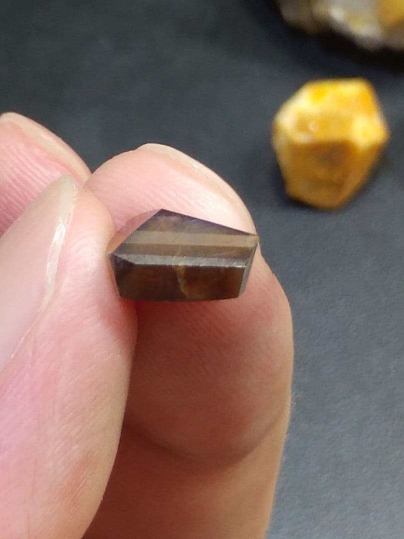 レインボーガーネットルース　325