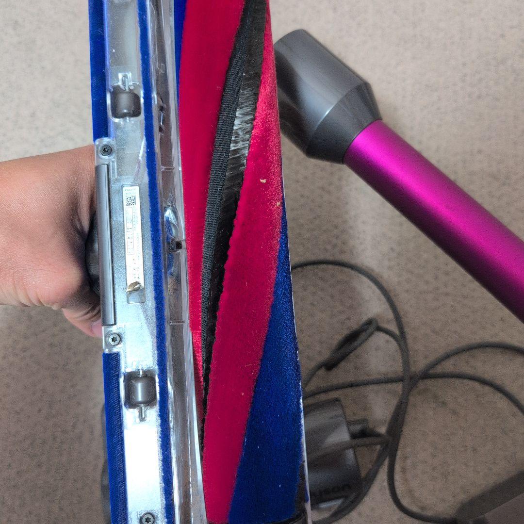 ダイソン Dyson V8 Slim Fluffy Extra掃除機 SV10K