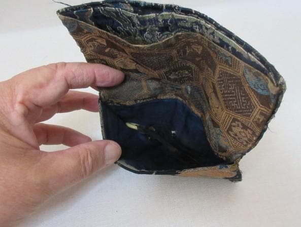 古いキセル・筒＆提げたばこ入れ１点 和柄小物入れ１点 金襴生地小物入れ２点