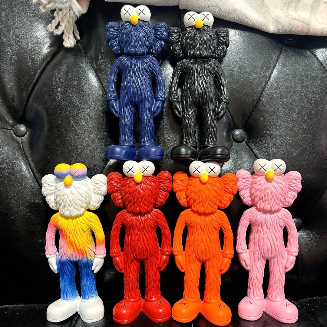 kaws フィギュア セット