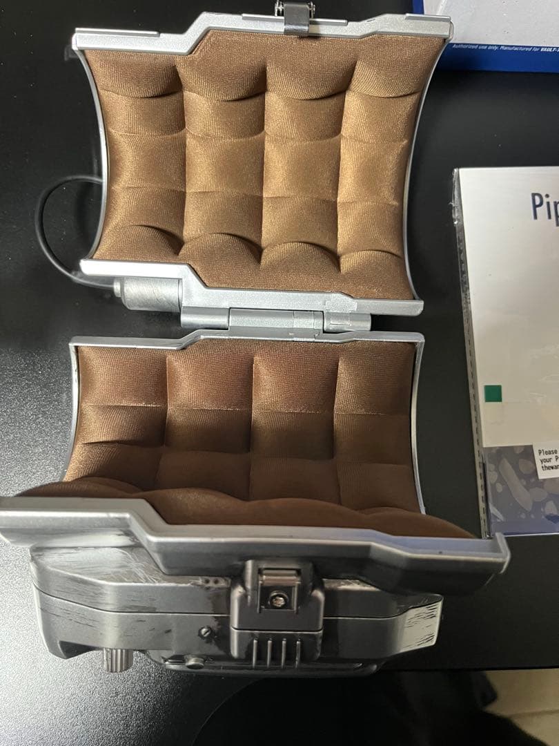 Fallout PipBoy 3000 MK V　ダイキャスト製公式レプリカ