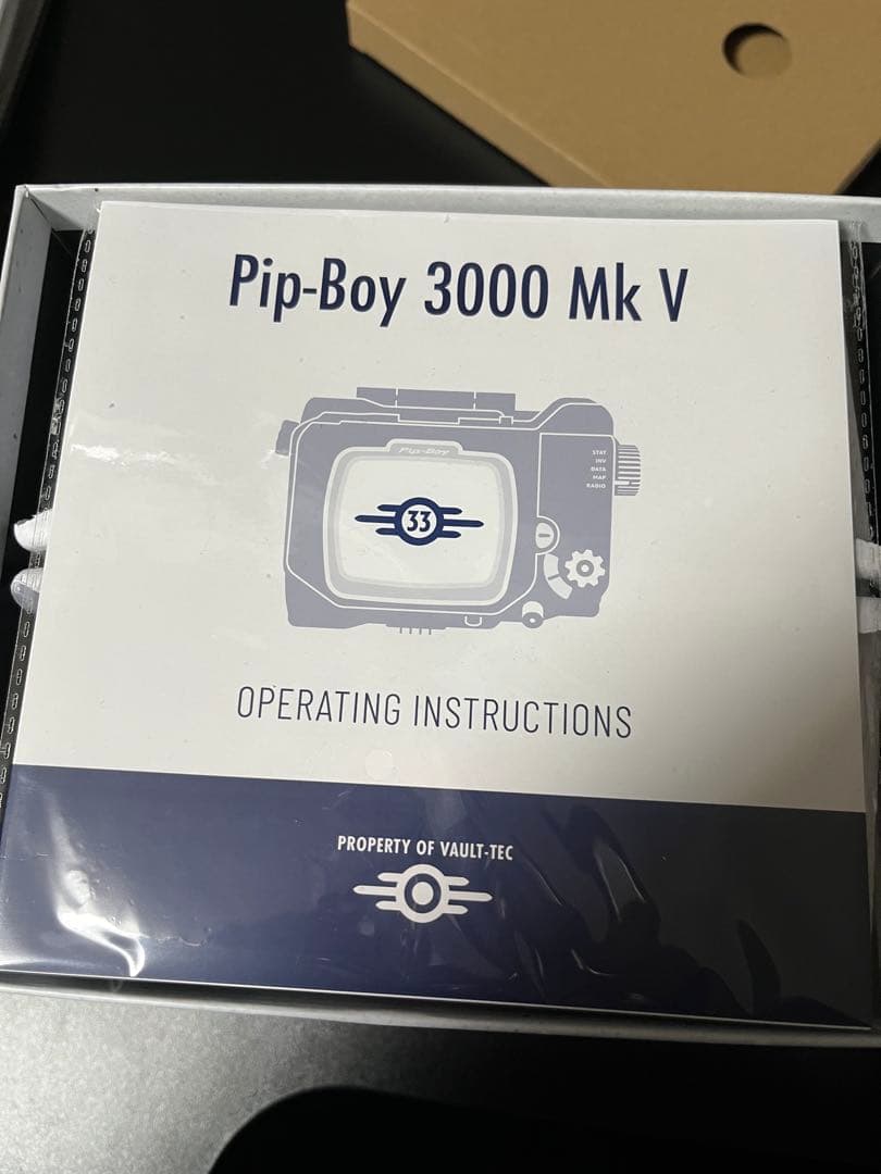 Fallout PipBoy 3000 MK V　ダイキャスト製公式レプリカ