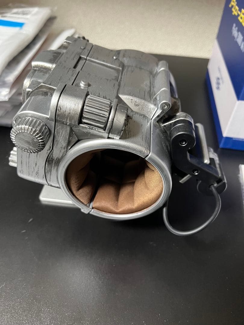 Fallout PipBoy 3000 MK V　ダイキャスト製公式レプリカ