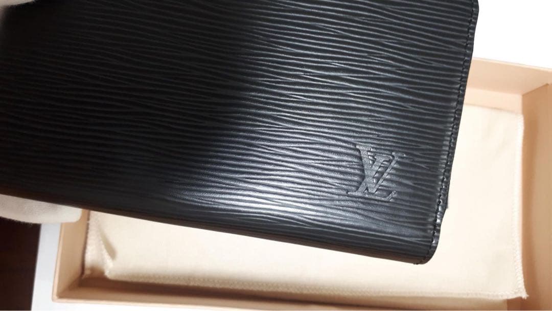 LOUIS VUITTON エピジッピー ウォレット ブラック 新品