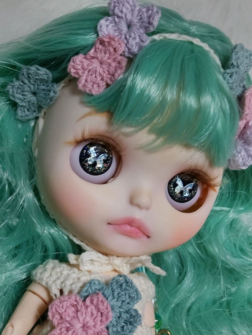 カスタムアイシードール パステルグリーンヘア アウトフィット付き