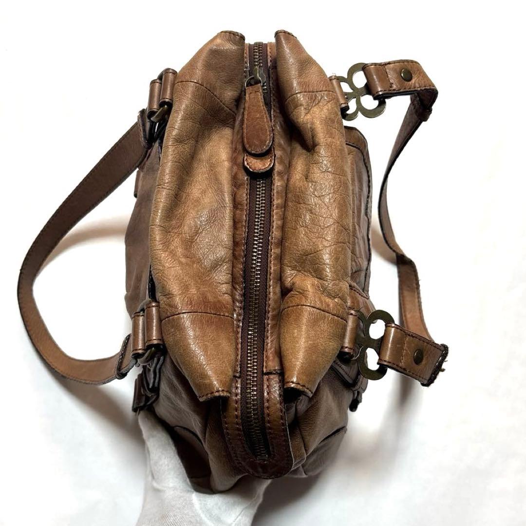 ANNA SUI 本革 蝶 バタフライ バックル デザイン ショルダーバッグ