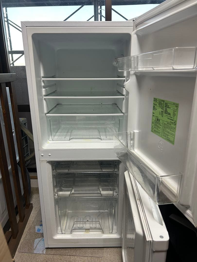 【引取りなら300円】アイリスオーヤマ ノンフロン冷蔵・冷凍庫 142L