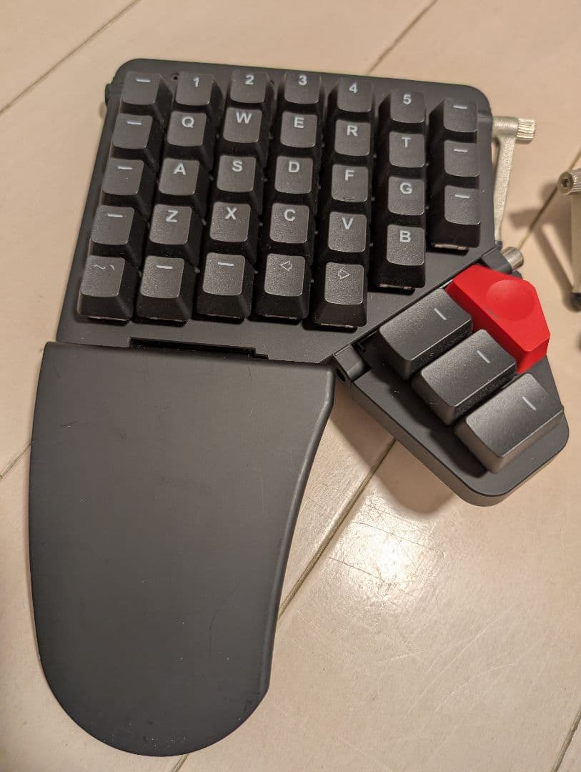 ZSA Moonlander Mark I 分割型プログラミングキーボード 銀軸