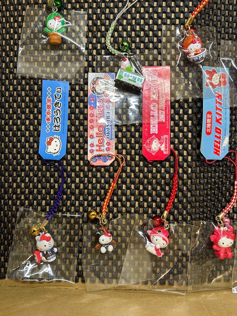 レア　ご当地キティ　根付け　ストラップ　まとめ売り　サンリオ　ハローキティ