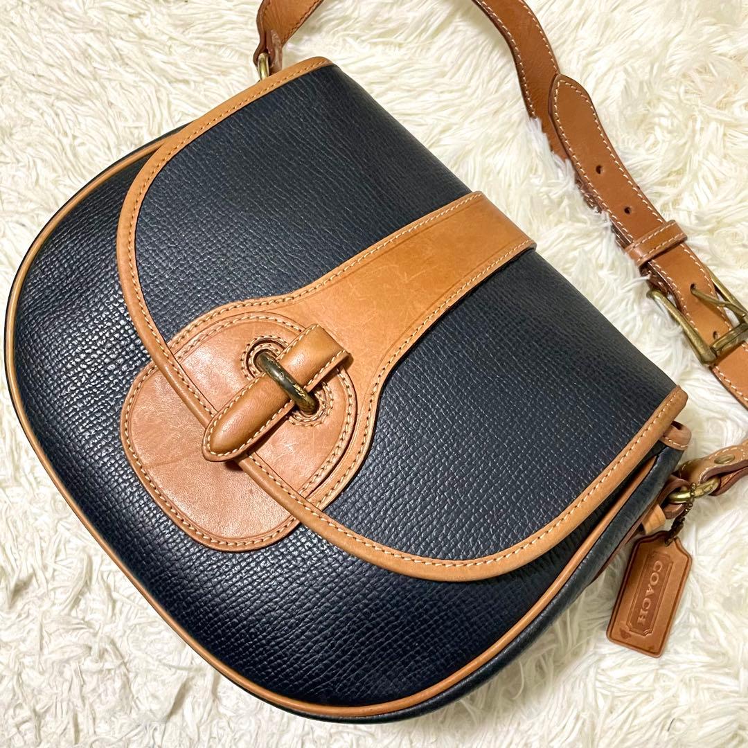 コーチ　ショルダーバッグ　バックル　イタリア製　ネイビー　オールレザー　シボ革