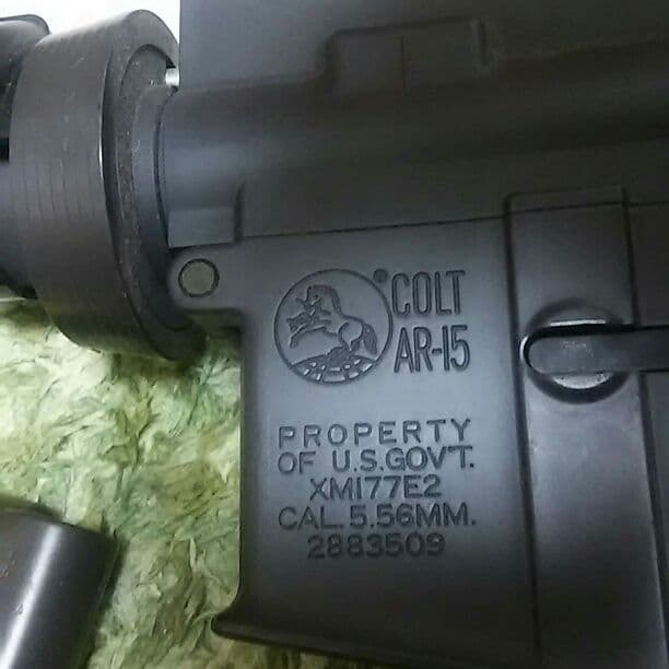 COLT AR-15 電動ガン (専用)