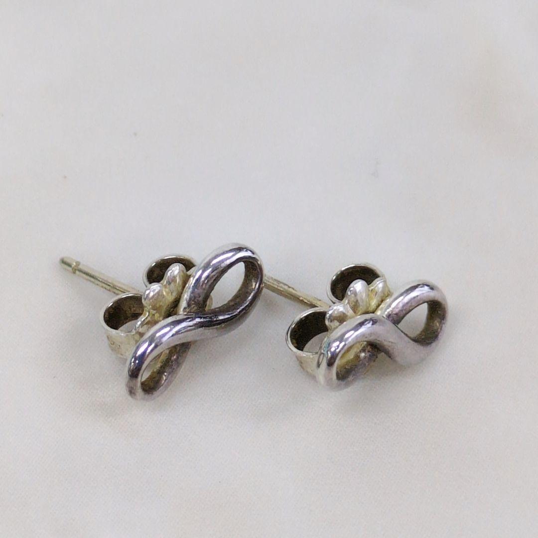 Tiffany & Co. インフィニティピアス