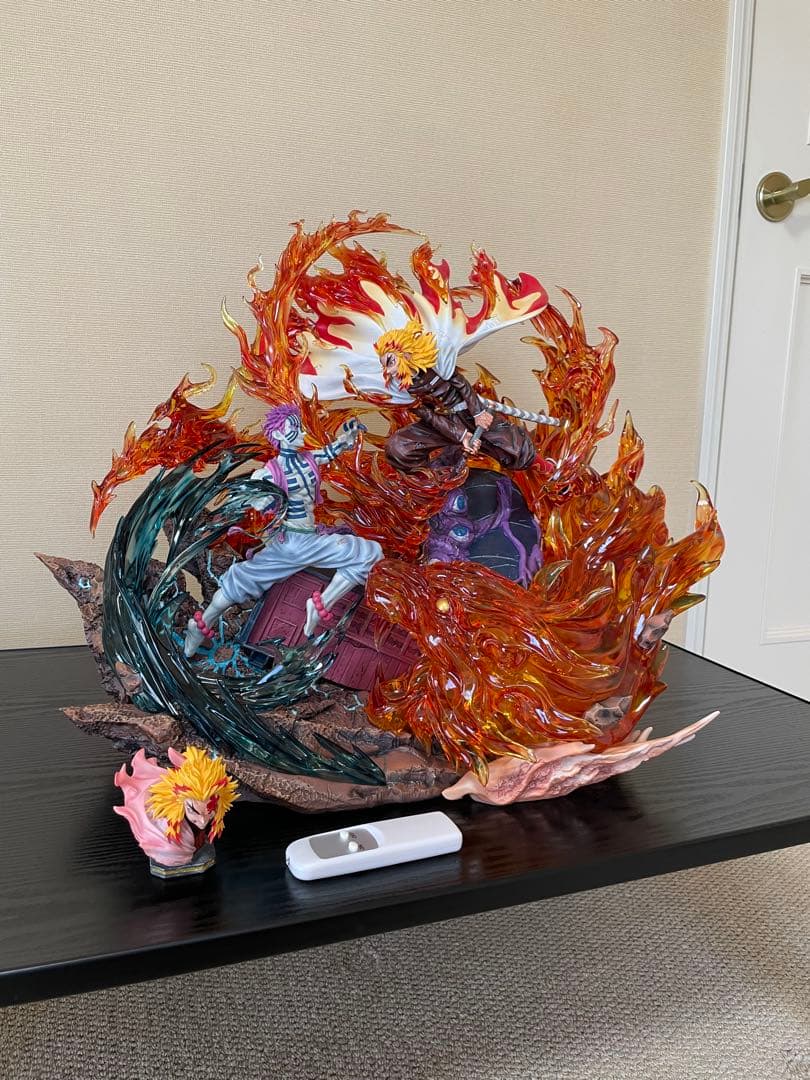 鬼滅の刃　煉獄杏寿郎 vs 猗窩座 フィギュア　LX Studio