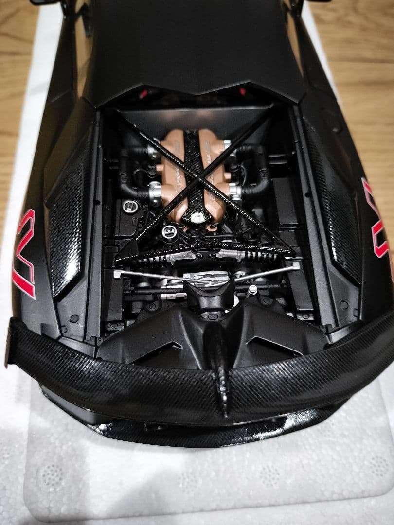 オートアート ランボルギーニアヴェンタドールSVJマットブラック