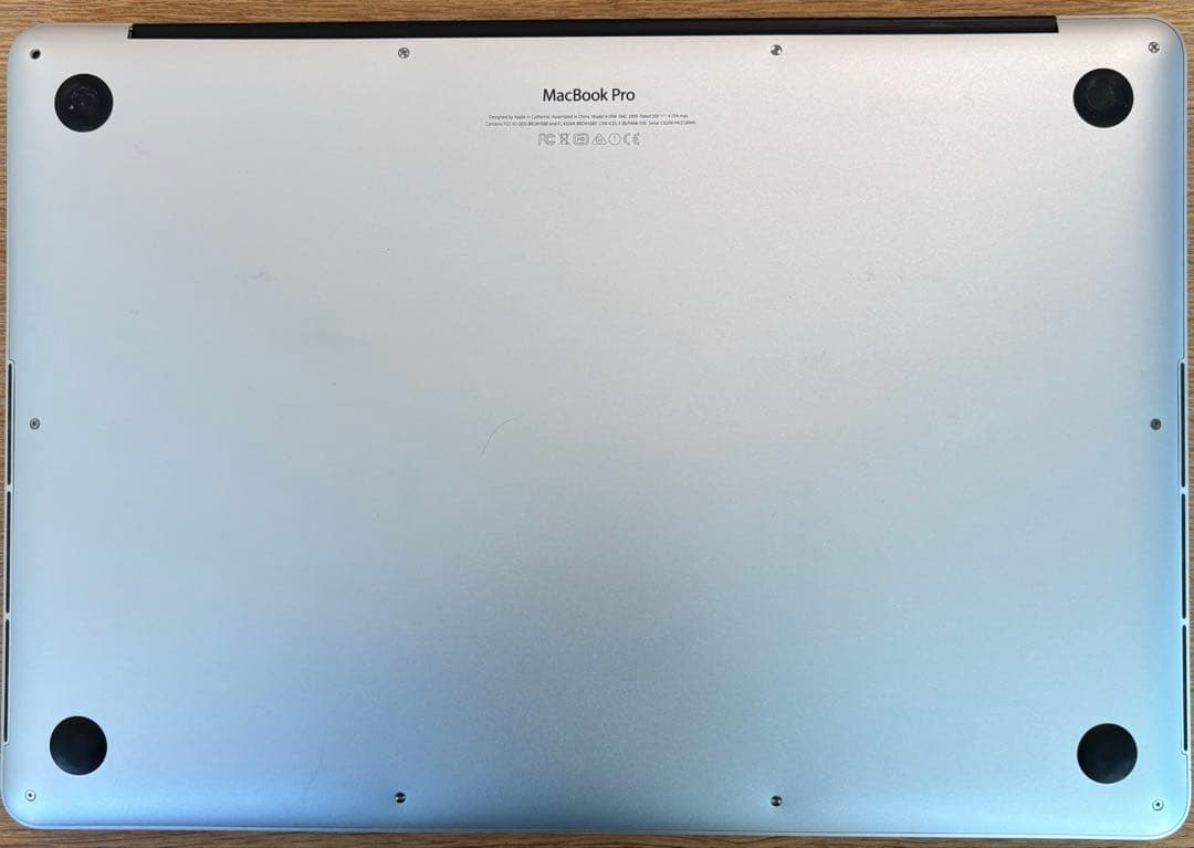 Apple MacBook Pro シルバー