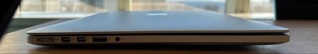 Apple MacBook Pro シルバー