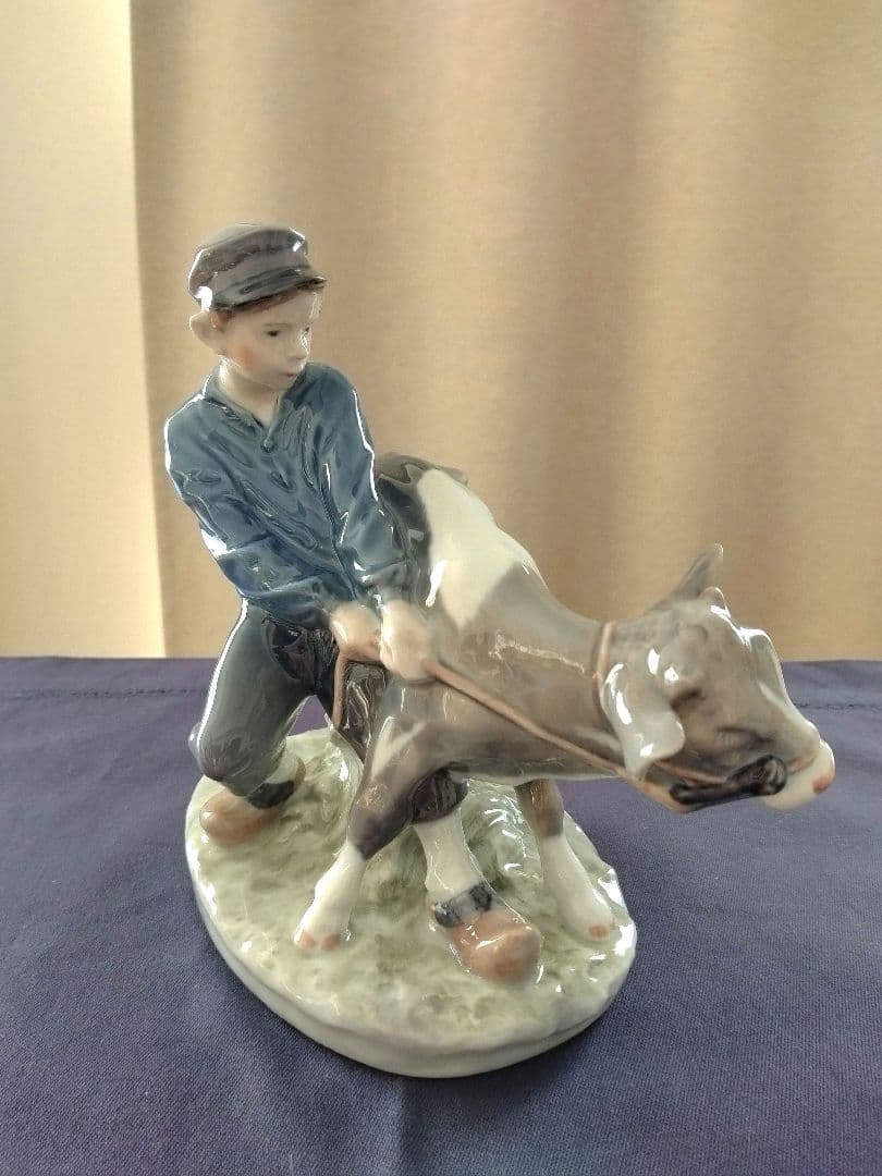 【正規品】希少！ロイヤルコペンハーゲン　 置物　人形　フィギュリン　牛飼いの少年