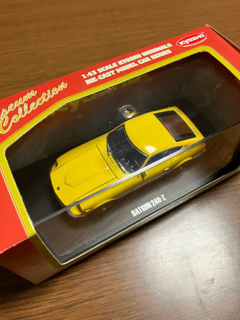 京商　1/43 DATSUN 240-Z ダットサン240Z フェアレディZ