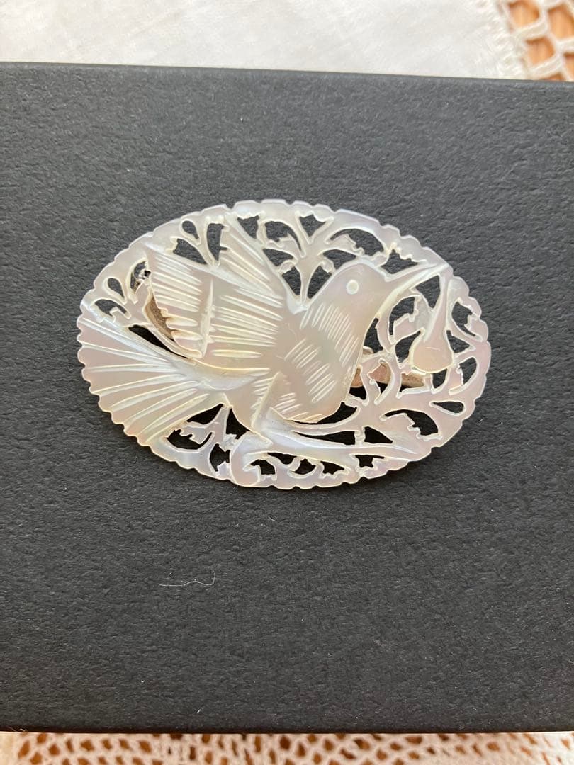ビンテージ　ベツレヘムパール　鳥のブローチ　白蝶貝