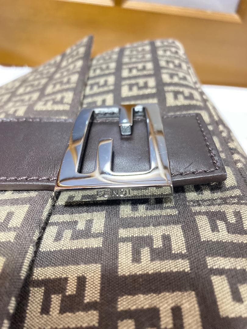 FENDI(フェンディ)マンマバケット ズッカ ショルダーバッグ 8BR001