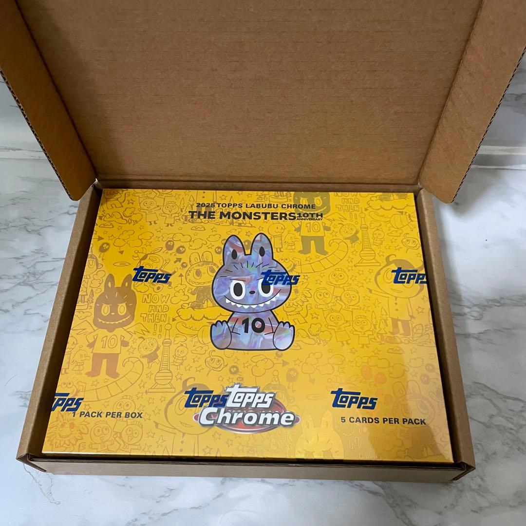 【新品未開封品】2025 Topps Chrome Labubu 1box