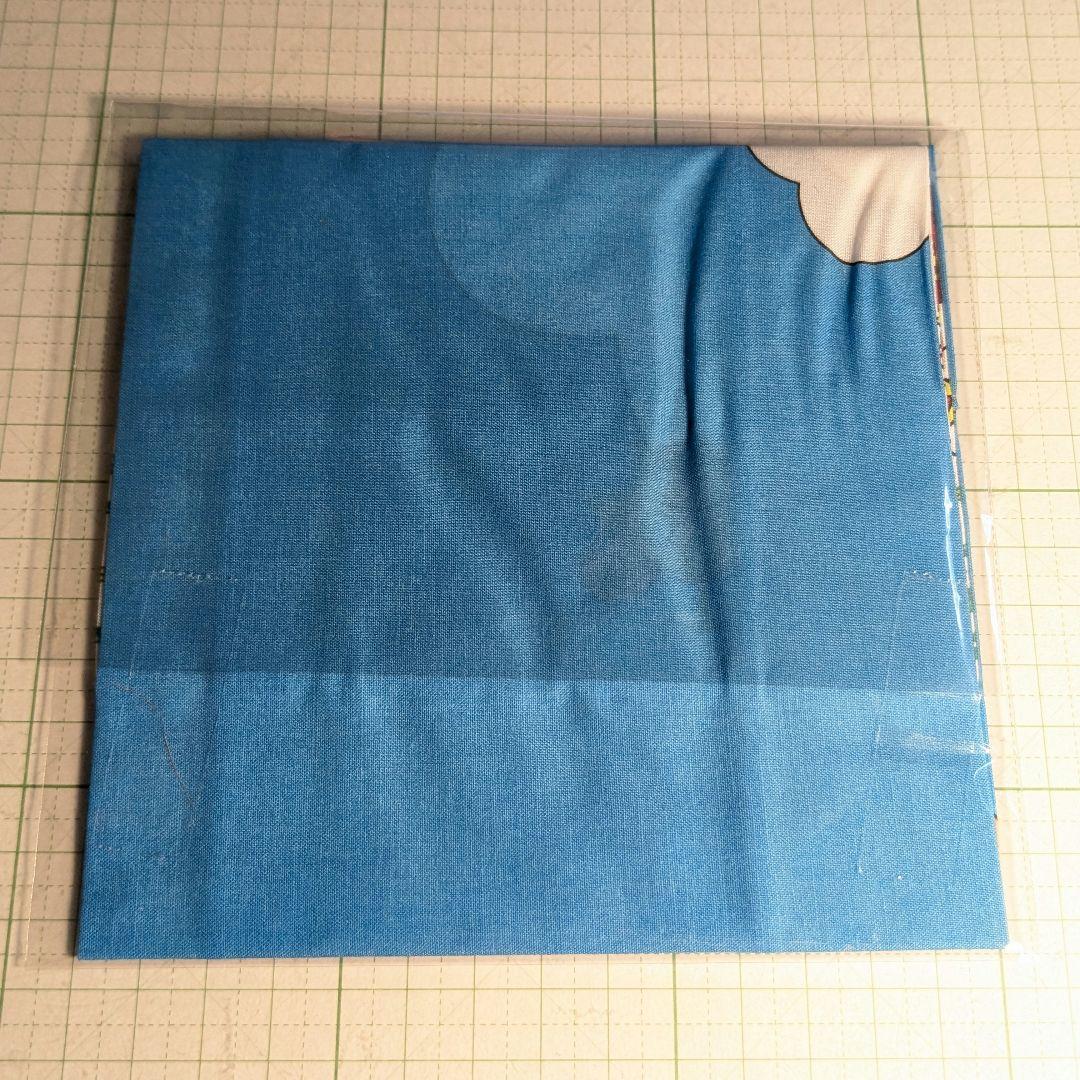 ドラえもん　村上隆　コラボハンカチ